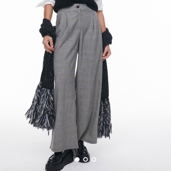 Anthropologie Pants - Anthropologie ‘Amadi’ pleated wide-leg plaid pants